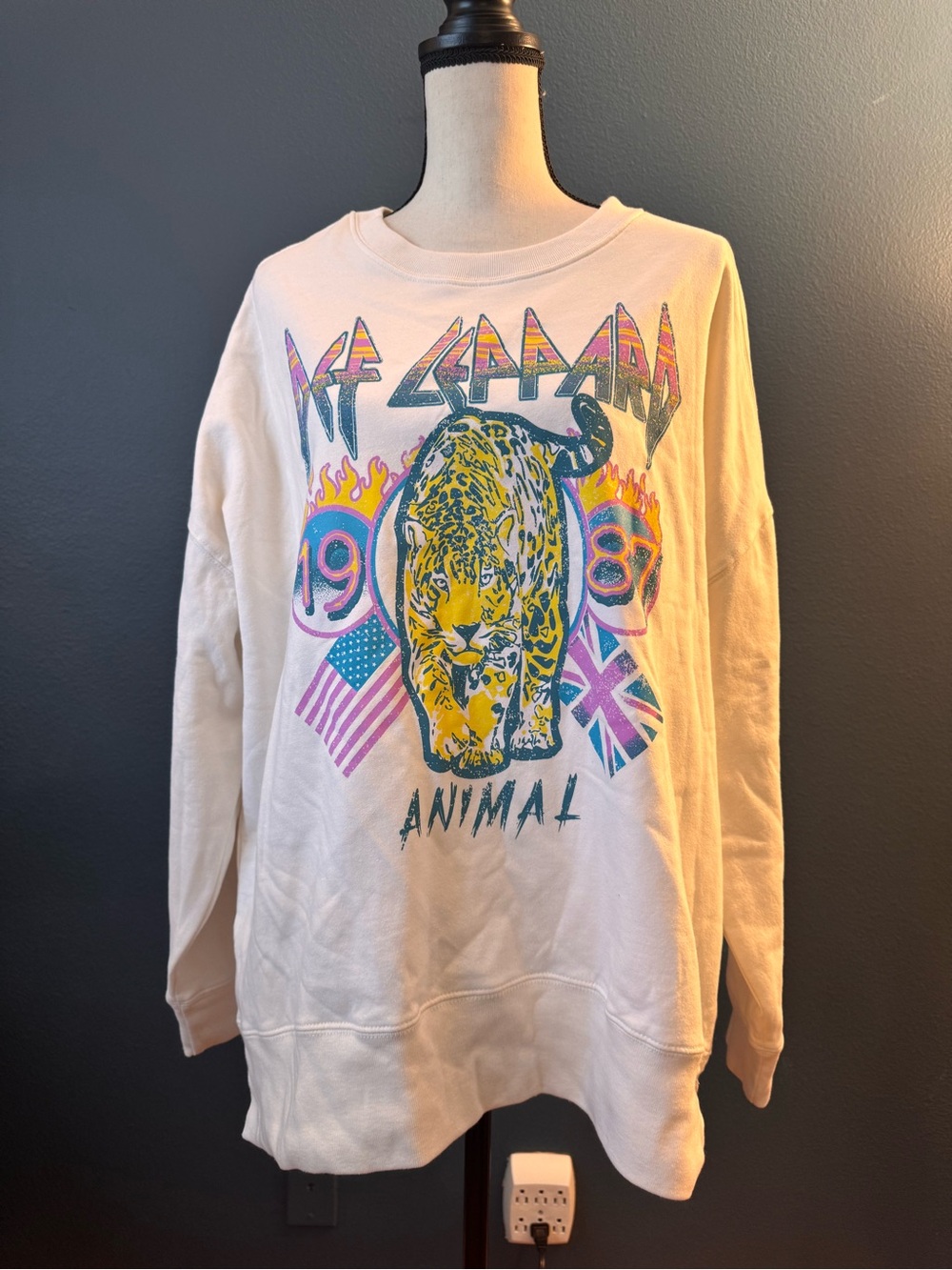 Def Leppard White 'Animal' Graphic Crewneck Sweatshirt